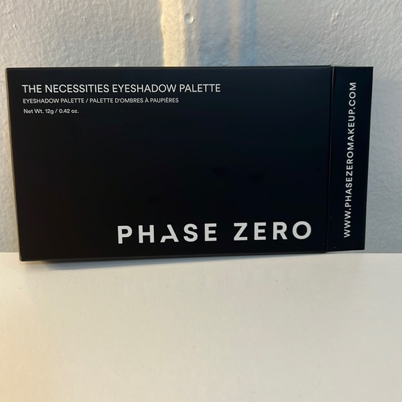 Phase Zero The Necessities Eyeshadow Palette - Picture 1 of 3